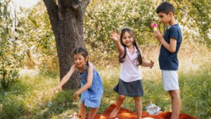 Read more about the article How to Keep Your Kids Healthy and Active During the Summer